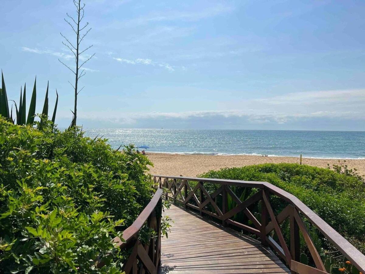 Casa Pe Na Areia Em Praia Paradisiaca Balneario Camboriu Exterior photo